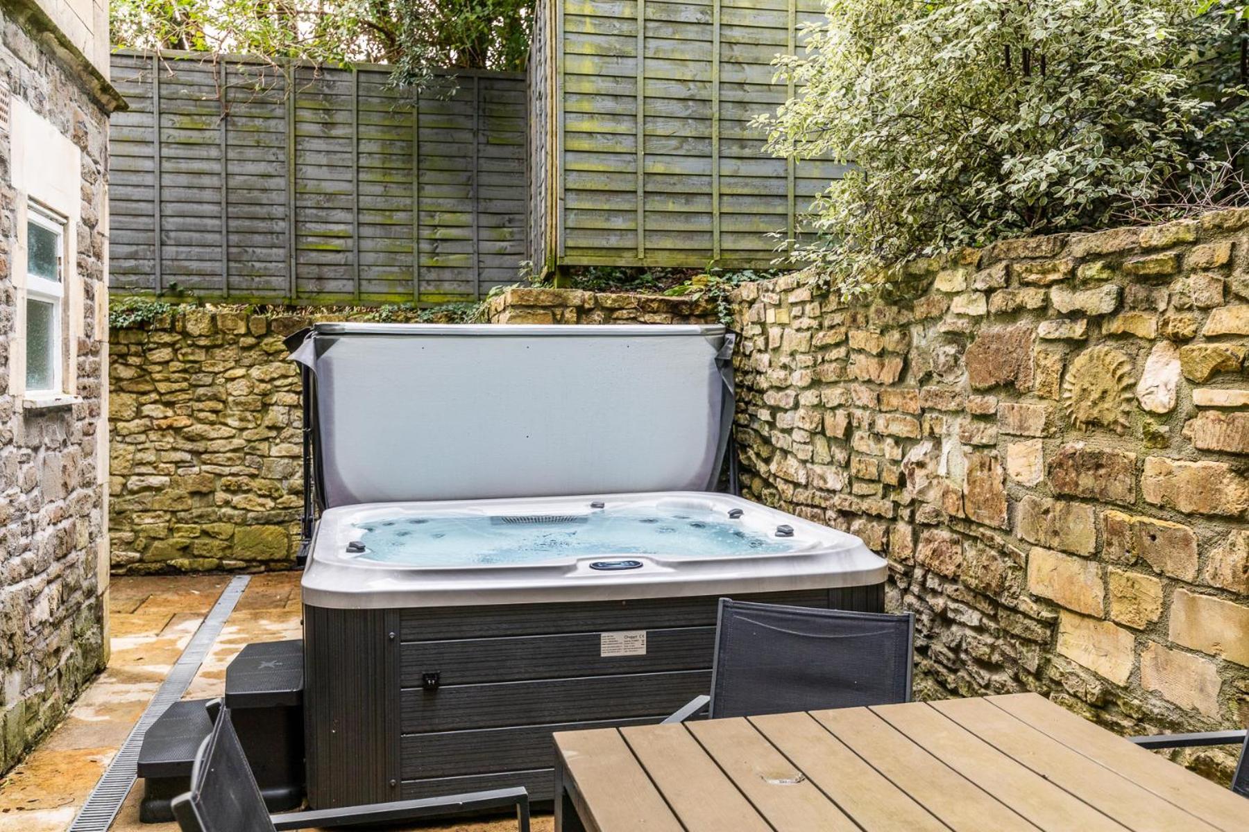 Locksbrook Lodge - Hot Tub - Spacious Outdoor Space Bath Exterior foto